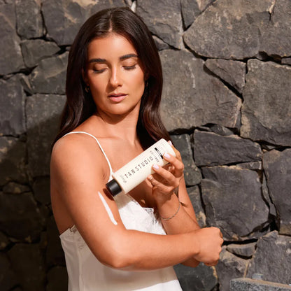 BPerfect X Annalivia Tan Studio - Tanning Milk